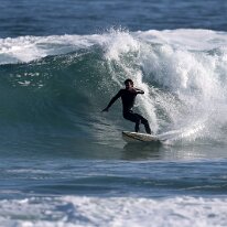 P3JU5452-260521-fotos-surf-sopelana-bizkaia-Arrietara-Basque-Country Surfista surfeando una ola en la playa de Salvaje, Barinatxe en Sopelana, Sopela, Bizkaia. Basque Country