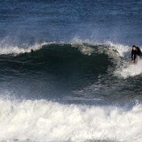 P3JU8657-20260919-0924-Fotos-Surf-Euskadi-Sopelana-olasdebizkaia-Photographer-Pictures Fotos Surf y Bodyboard en La playa de la salvaje Barinatxe Sopela , Getxo Olas de dos metros de altura.
