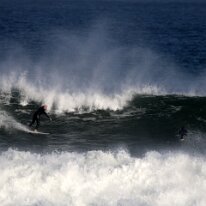 P3JU8758-20260919-0935-Fotos-Surf-Euskadi-Sopelana-olasdebizkaia-Photographer-Pictures Fotos Surf y Bodyboard en La playa de la salvaje Barinatxe Sopela , Getxo Olas de dos metros de altura.