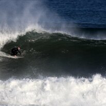 P3JU8778-20260919-0935-Fotos-Surf-Euskadi-Sopelana-olasdebizkaia-Photographer-Pictures Fotos Surf y Bodyboard en La playa de la salvaje Barinatxe Sopela , Getxo Olas de dos metros de altura.