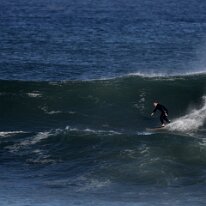 P3JU8850-20260919-0942-Fotos-Surf-Euskadi-Sopelana-olasdebizkaia-Photographer-Pictures Fotos Surf y Bodyboard en La playa de la salvaje Barinatxe Sopela , Getxo Olas de dos metros de altura.