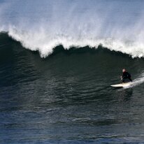 P3JU8902-20260919-1014-Fotos-Surf-Euskadi-Sopelana-olasdebizkaia-Photographer-Pictures Fotos Surf y Bodyboard en La playa de la salvaje Barinatxe Sopela , Getxo Olas de dos metros de altura.