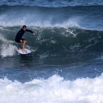 P3JU3504-20260921-0945-Fotos-Salvaje-Sopela Fotos Surf y Bodyboard en La playa de la salvaje Barinatxe Sopela , Getxo Olas de metro a metro y medio de altura.