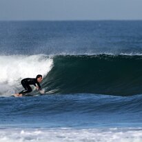 P3JU4715 Fotos Surf y Bodyboard en La Playa de Sopelana, Sopela , Atxabiribil. Olas de medio metro de altura con viento sur