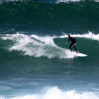 P3JU5896-20260926-1513-Fotos-Surf-Salvaje-Salbaje-Sopela-olasdebizkaia Fotos de Surf en La playa de la Salvaje Barinatxe Sopela , Getxo Ola de metro y medio de altura.