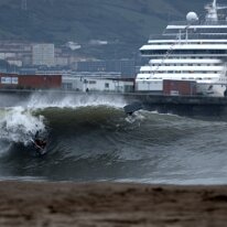 P3JU7811-20261022-0826-Fotos-Bodyboard-Ereaga-Getxo-olasdebizkaia Fotos de Bodyboard en La Playa de Ereaga, Getxo Bloques. Olas de un ,metro de altura con viento sur. pocas olas abrían bien ya que había una rampa de arena...