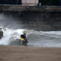 P3JU7872-20261022-0833-Fotos-Bodyboard-Ereaga-Getxo-olasdebizkaia Fotos de Bodyboard en La Playa de Ereaga, Getxo Bloques. Olas de un ,metro de altura con viento sur. pocas olas abrían bien ya que había una rampa de arena...