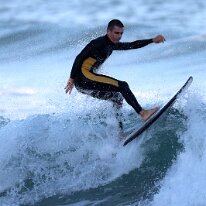 P3JU7942-20260915-0846-Fotos-Surf-Euskadi-Sopelana-olasdebizkaia-Photographer-Pictures Fotos Surf y Bodyboard en La Playa de Sopelana, Sopela , Atxabiribil. Olas de medio metro de altura con viento sur