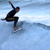 P3JU7945-20260915-0846-Fotos-Surf-Euskadi-Sopelana-olasdebizkaia-Photographer-Pictures Fotos Surf y Bodyboard en La Playa de Sopelana, Sopela , Atxabiribil. Olas de medio metro de altura con viento sur